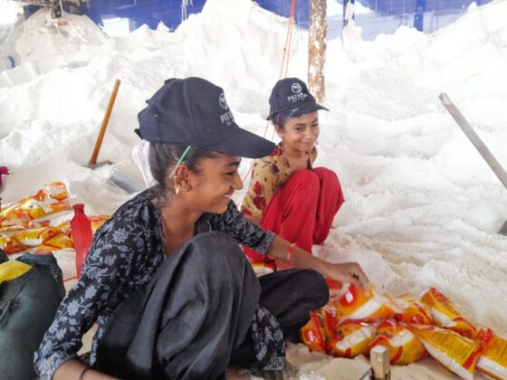 Cap Distribution by SETU for Salt Workers